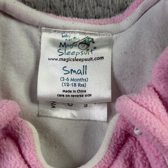 Baby Merlin's Magic Sleepsuit Pink Fleece Baby Infant Size Small 3-6 Months CUTE - Picture 3 of 10